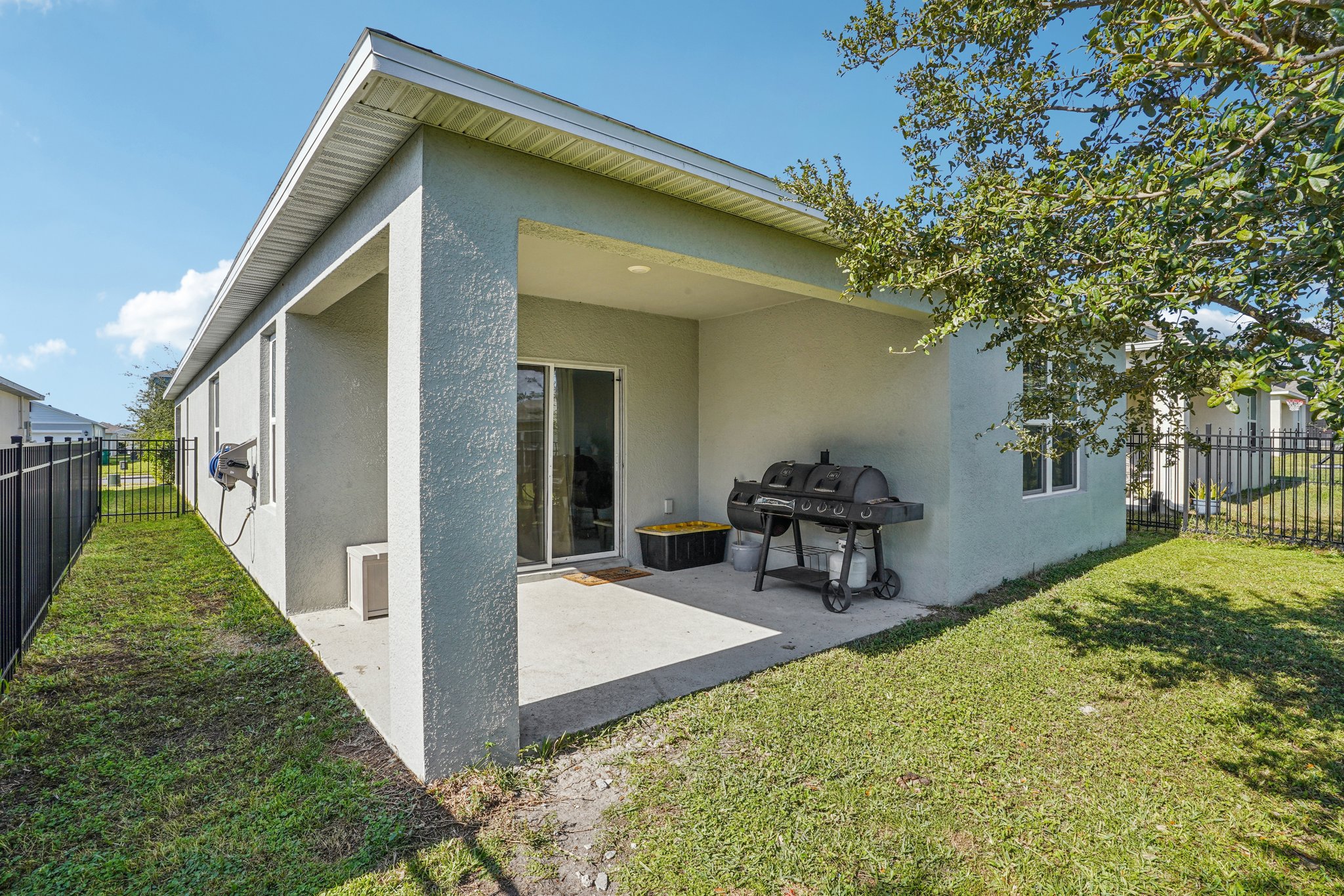 Liu Ln-S2011-033.jpg