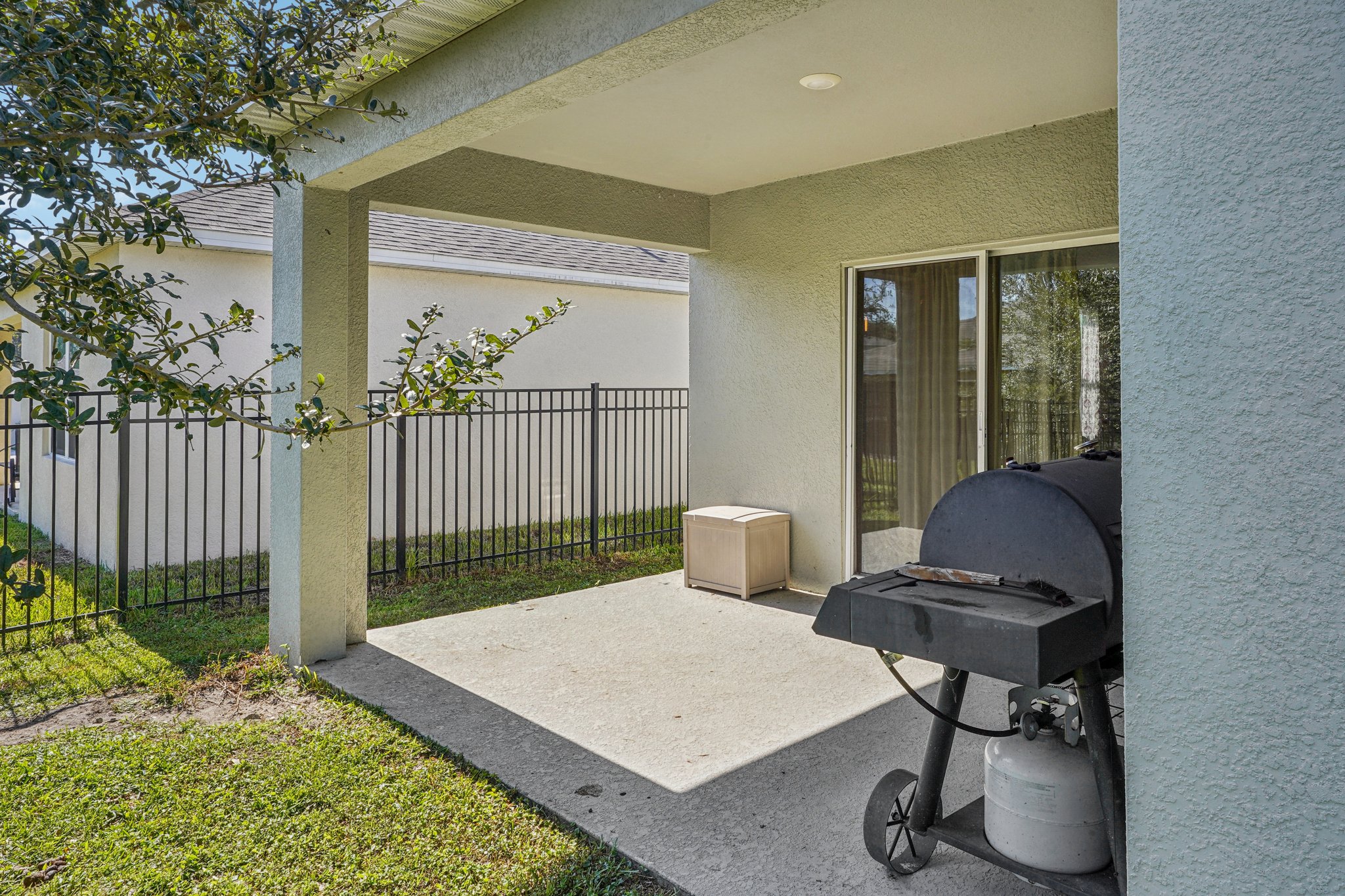 Liu Ln-S2011-037.jpg