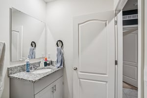 Liu Ln-S2011-021.jpg