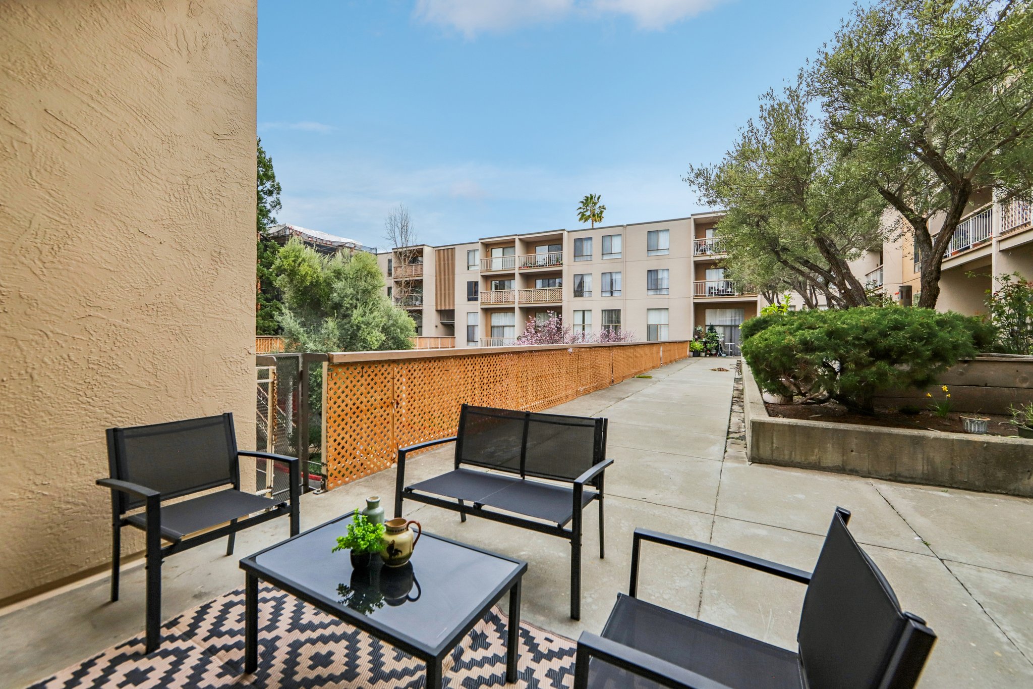 N Civic Dr-S2502-023.jpg