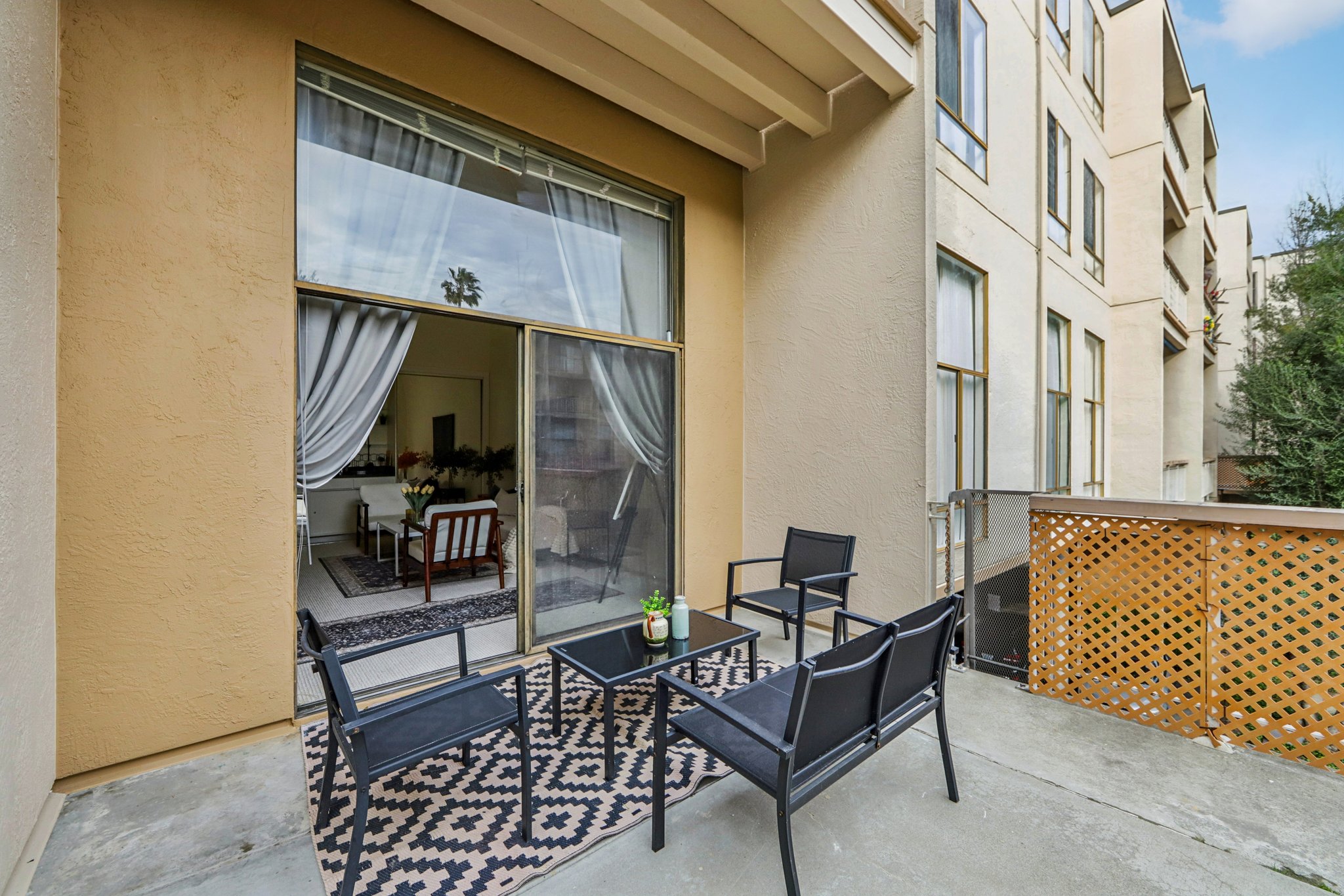 N Civic Dr-S2502-024.jpg