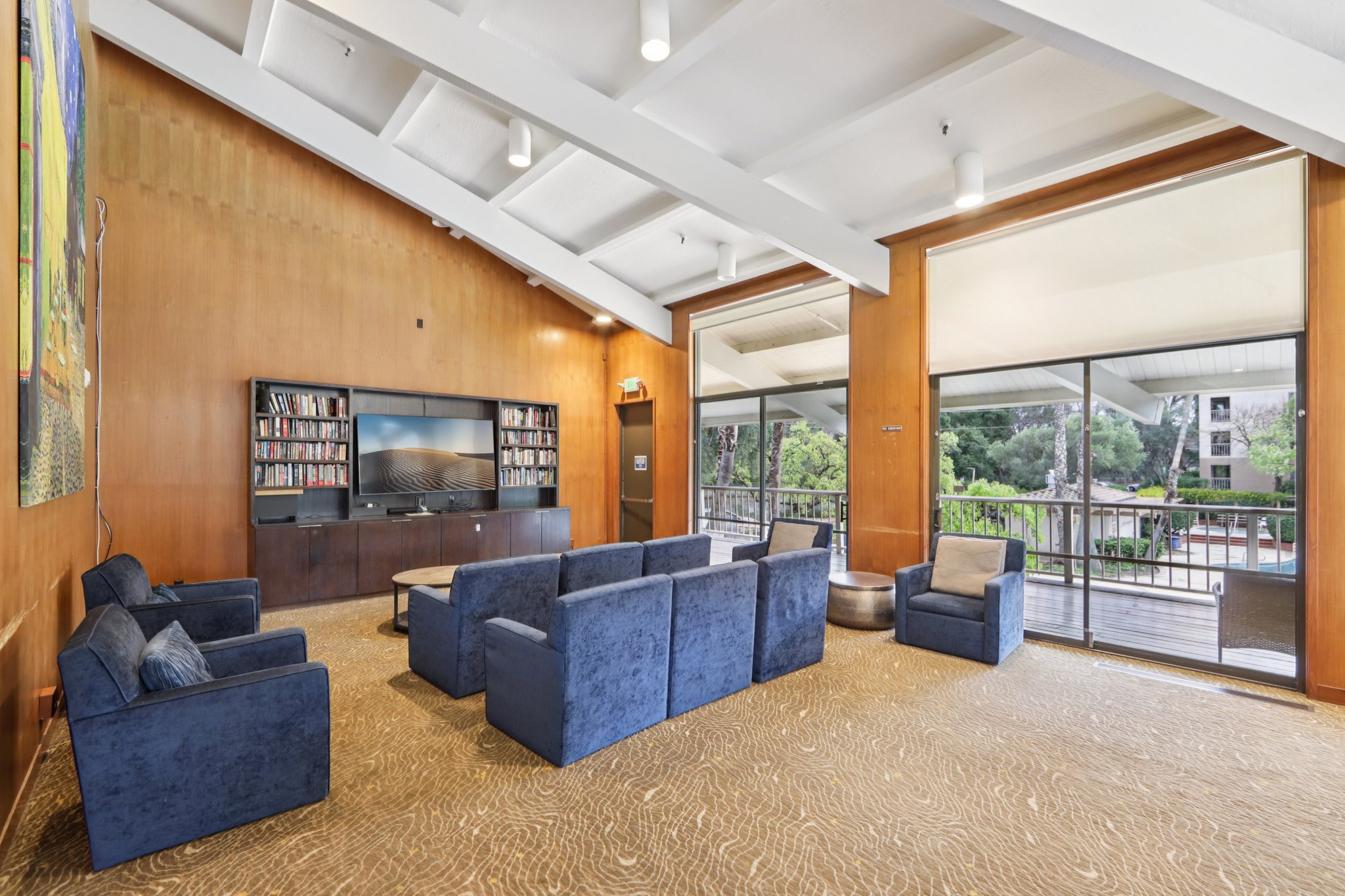 N Civic Dr-2502-907.jpg