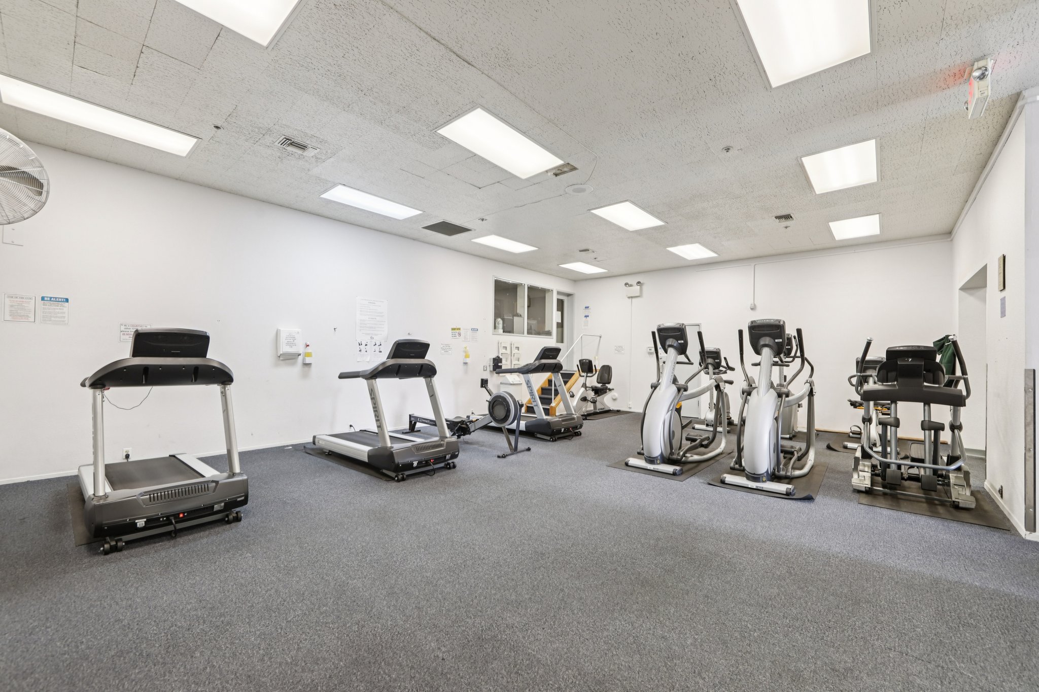 N Civic Dr-2502-910.jpg