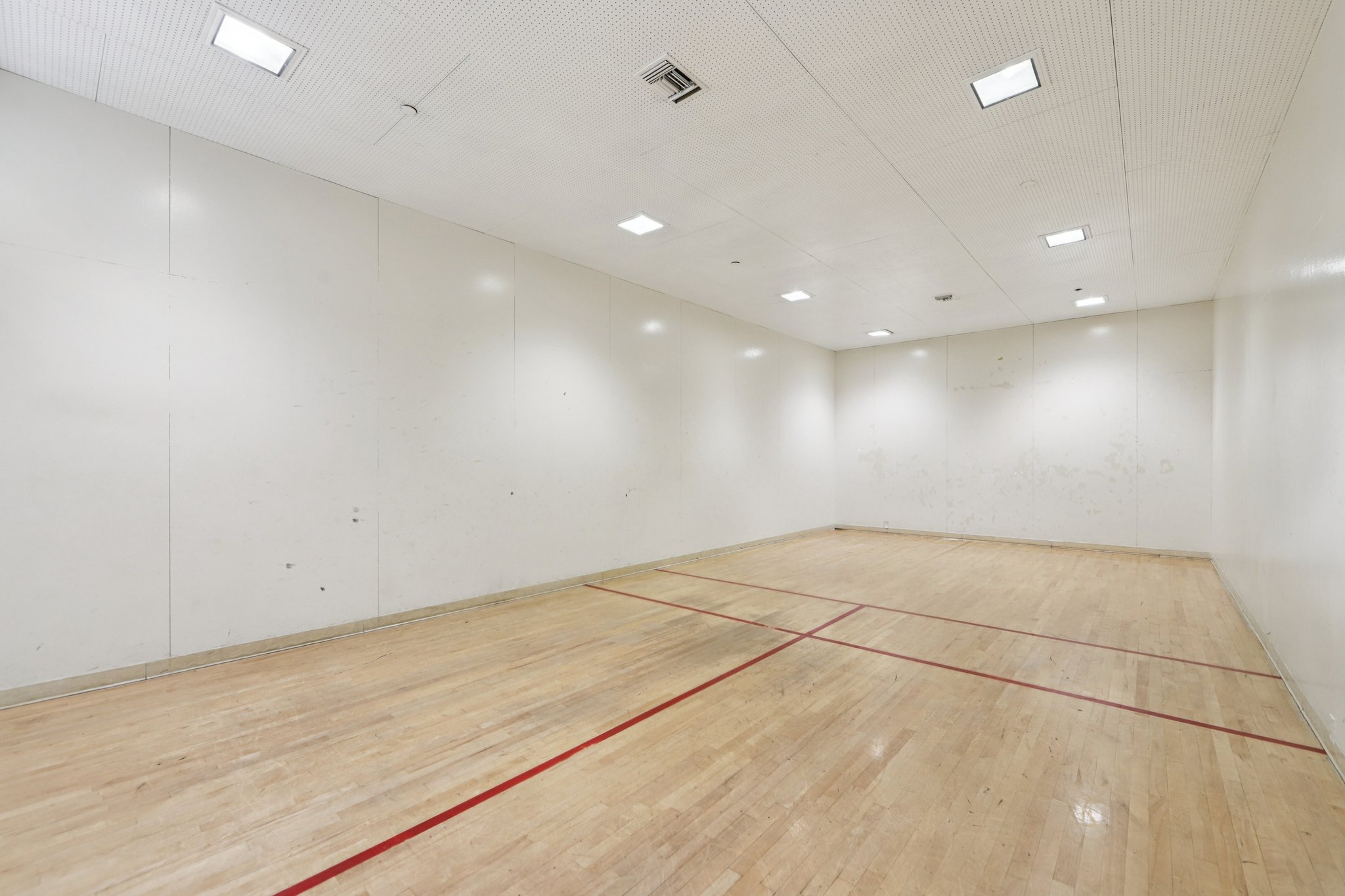 N Civic Dr-2502-911.jpg