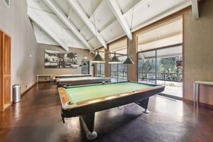 N Civic Dr-2502-908.jpg