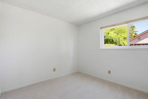 024_F8_470 Yosemite Dr