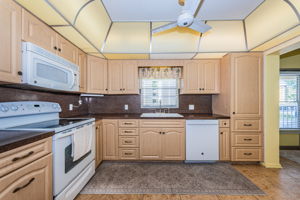 Kitchen 4