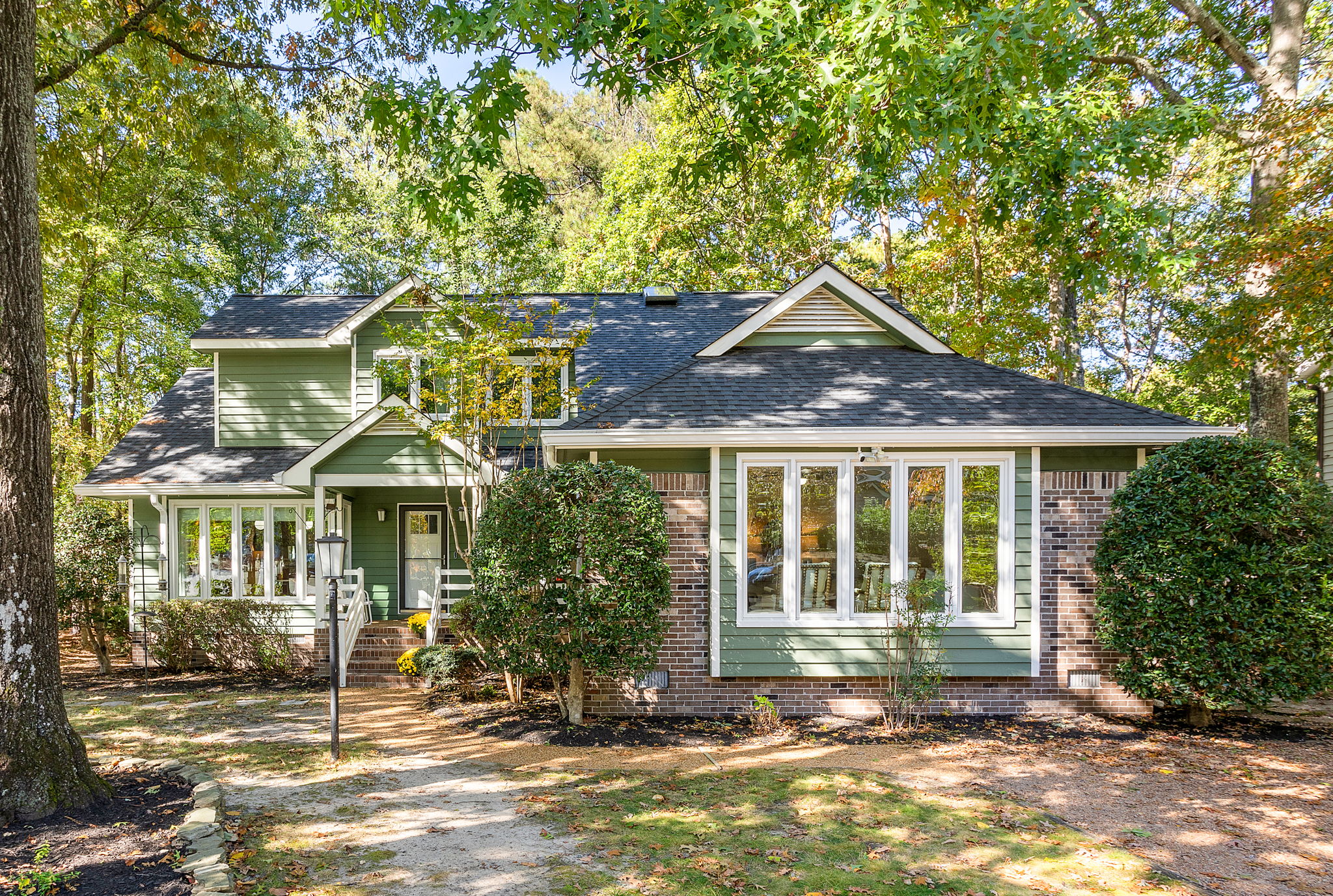 02-Exterior Front