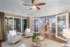 22-Sunroom