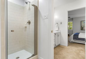 31-1st Floor Primary Bath