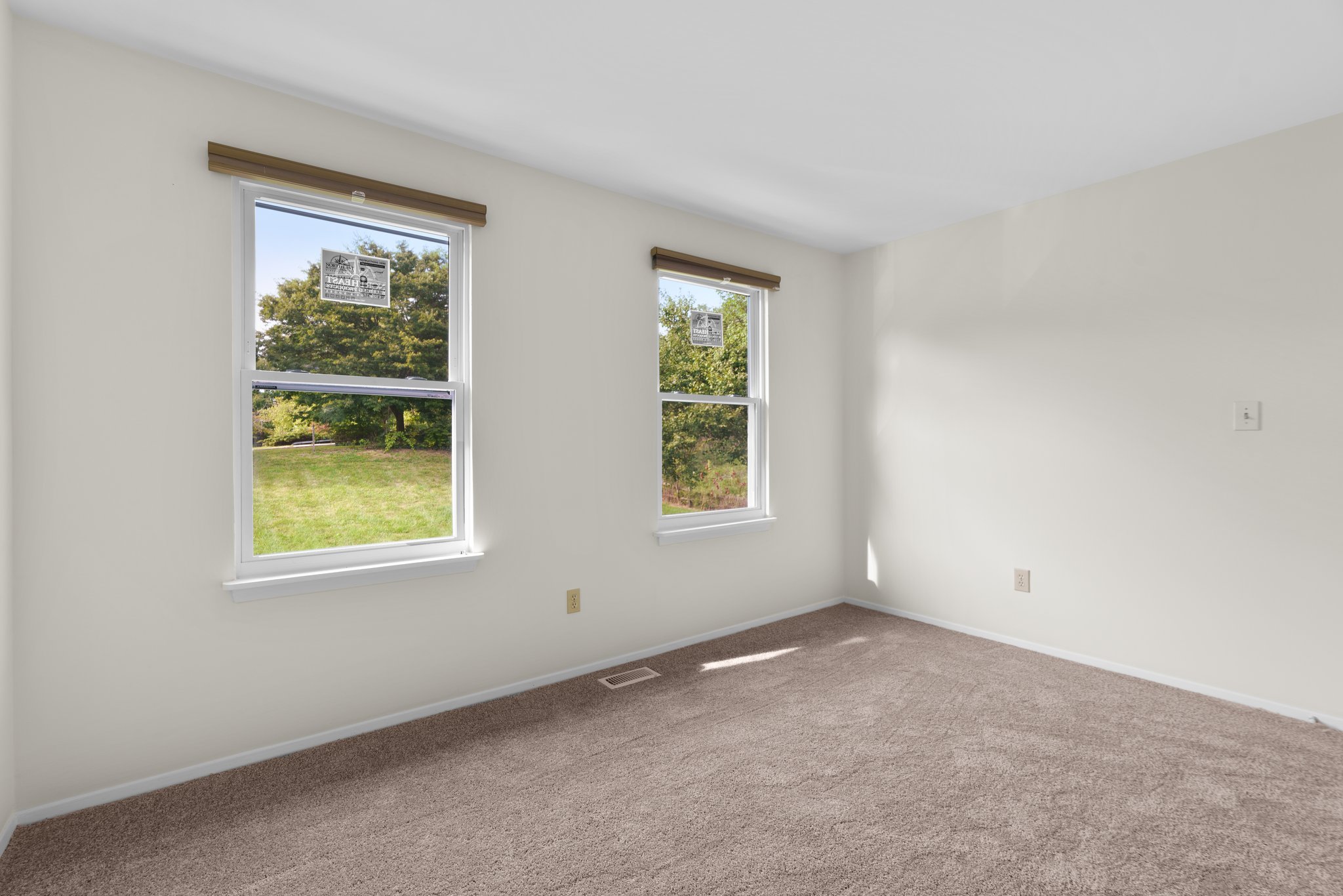 30. Main bedroom.jpg