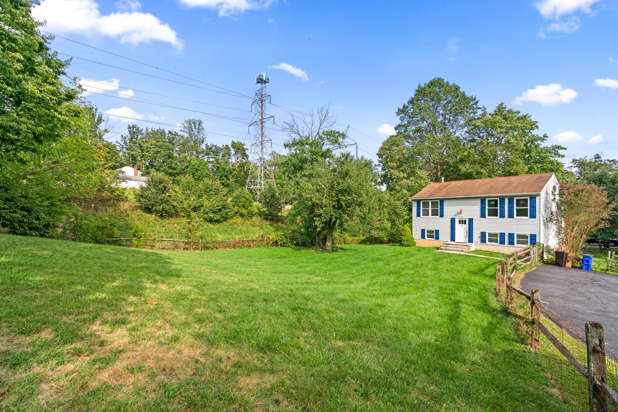 02. Front exterior.jpg