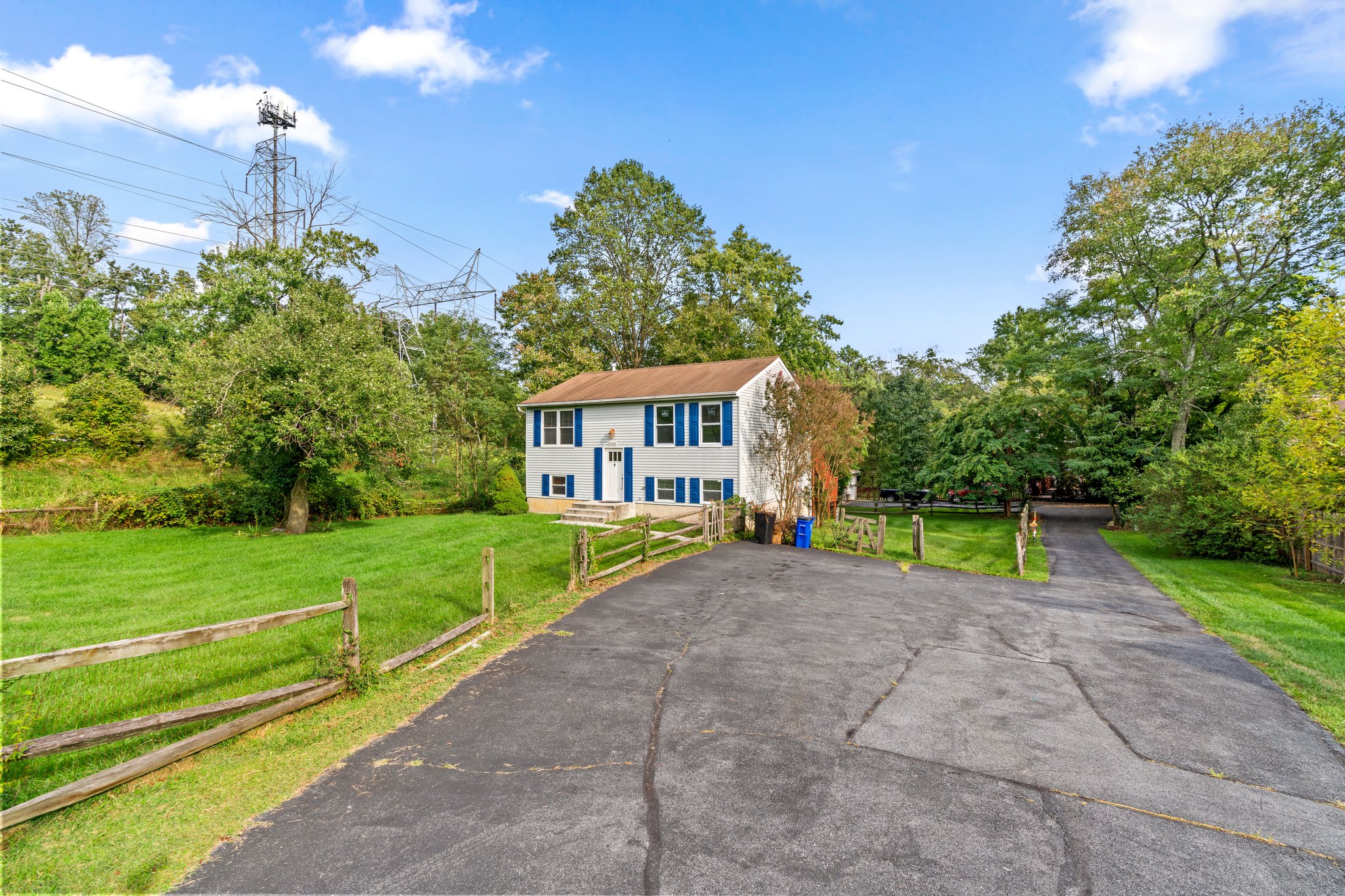 03. Front exterior.jpg