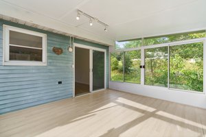 22. Screened porch .jpg