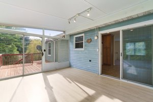 23. Screened porch .jpg
