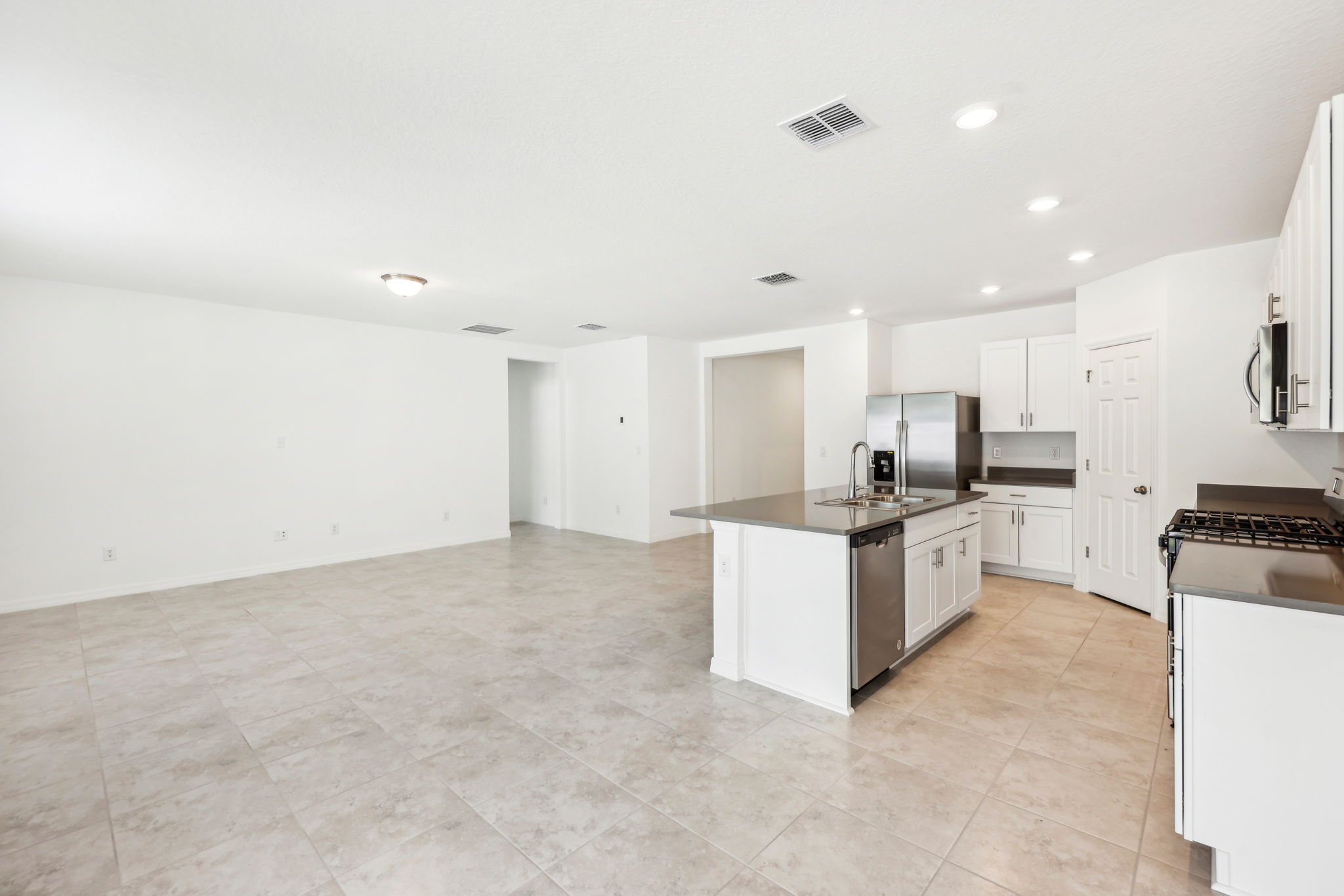 Orlando - Fox Pointe at Rivers Edge - 4701 Jasmine Cir, Leesburg, FL 34748 - 009
