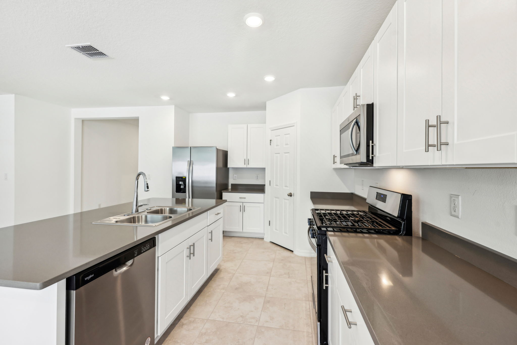 Orlando - Fox Pointe at Rivers Edge - 4701 Jasmine Cir, Leesburg, FL 34748 - 012