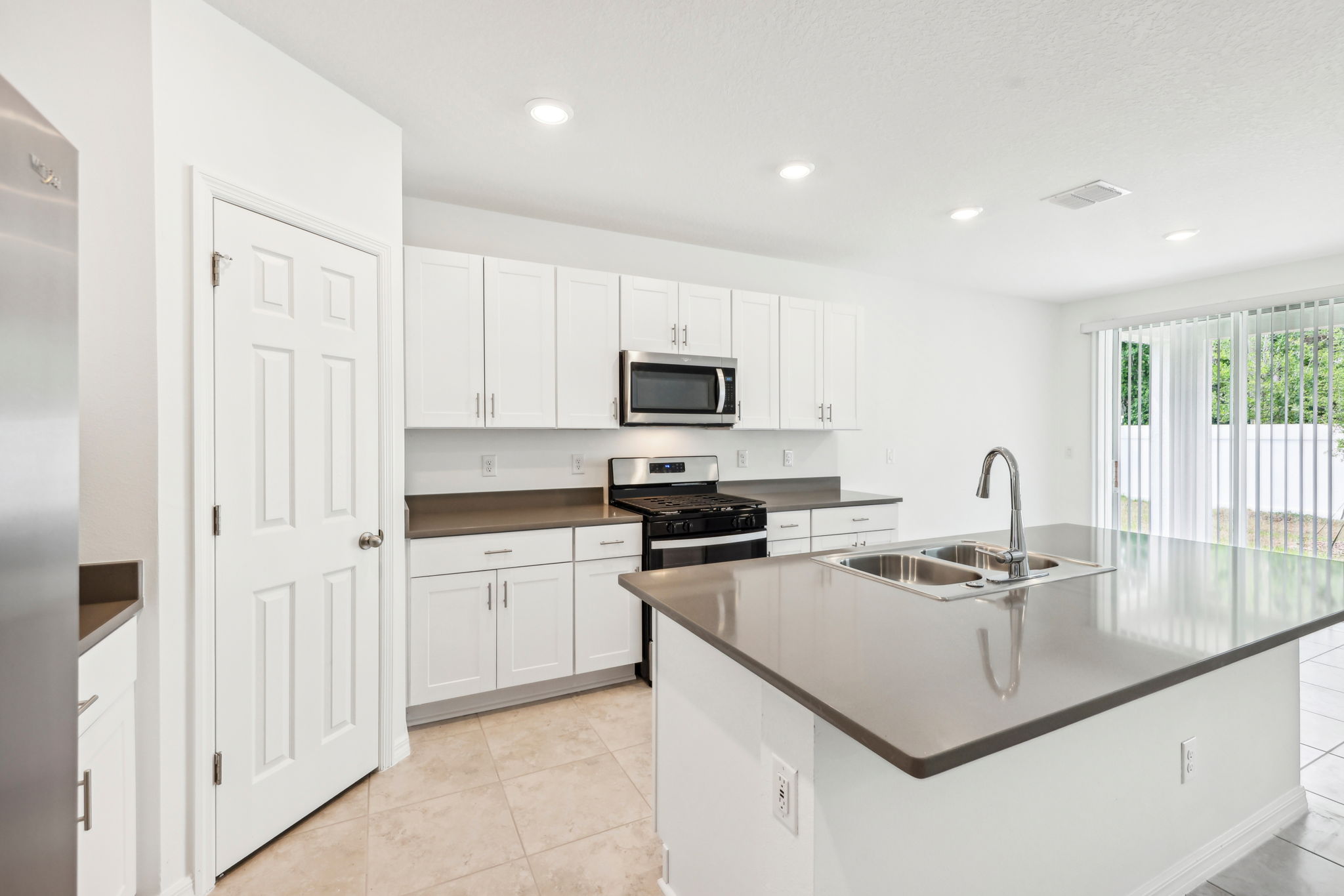 Orlando - Fox Pointe at Rivers Edge - 4701 Jasmine Cir, Leesburg, FL 34748 - 013