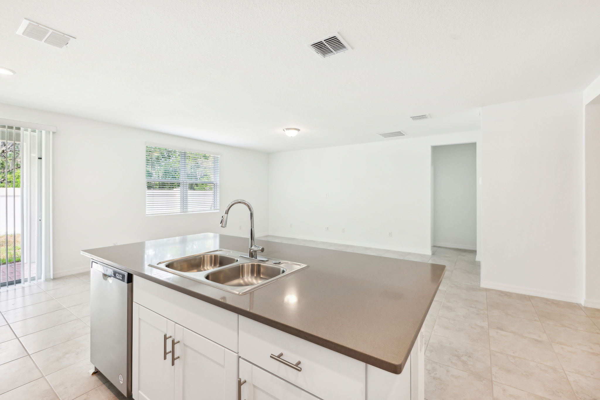 Orlando - Fox Pointe at Rivers Edge - 4701 Jasmine Cir, Leesburg, FL 34748 - 015