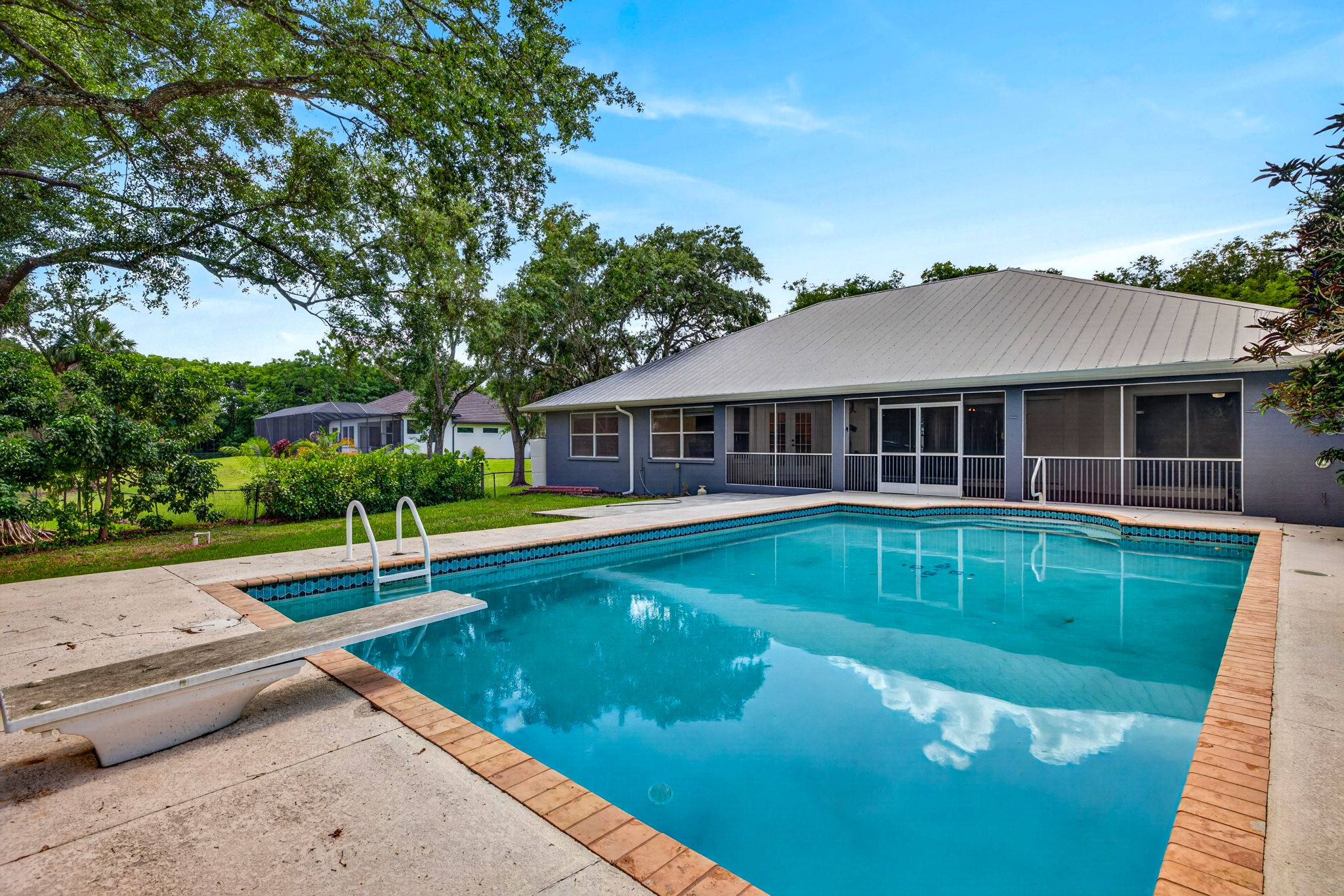 Pool 4 of 4