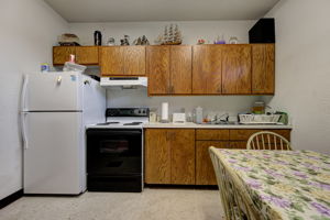  Photo 33