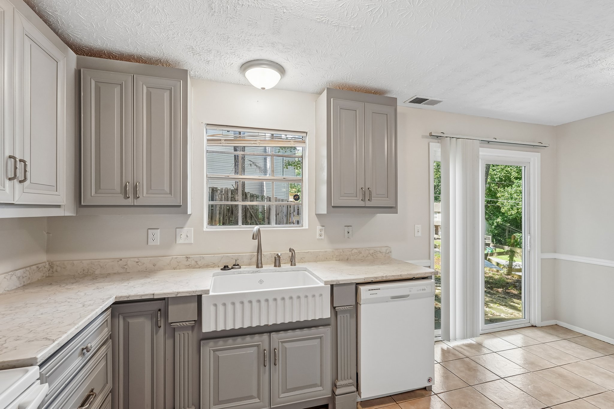 Valley Ridge Dr-S1308-019.jpg