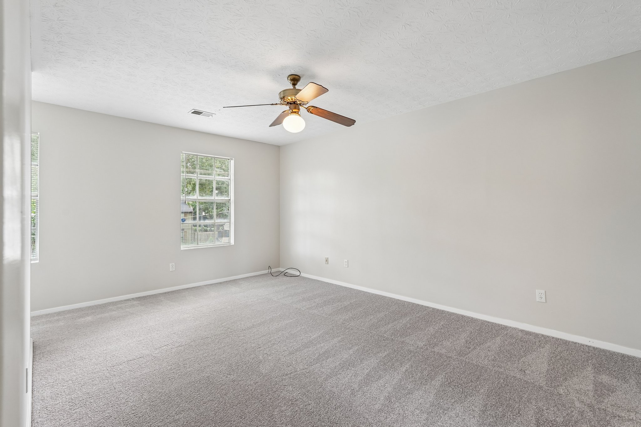 Valley Ridge Dr-S1308-021.jpg