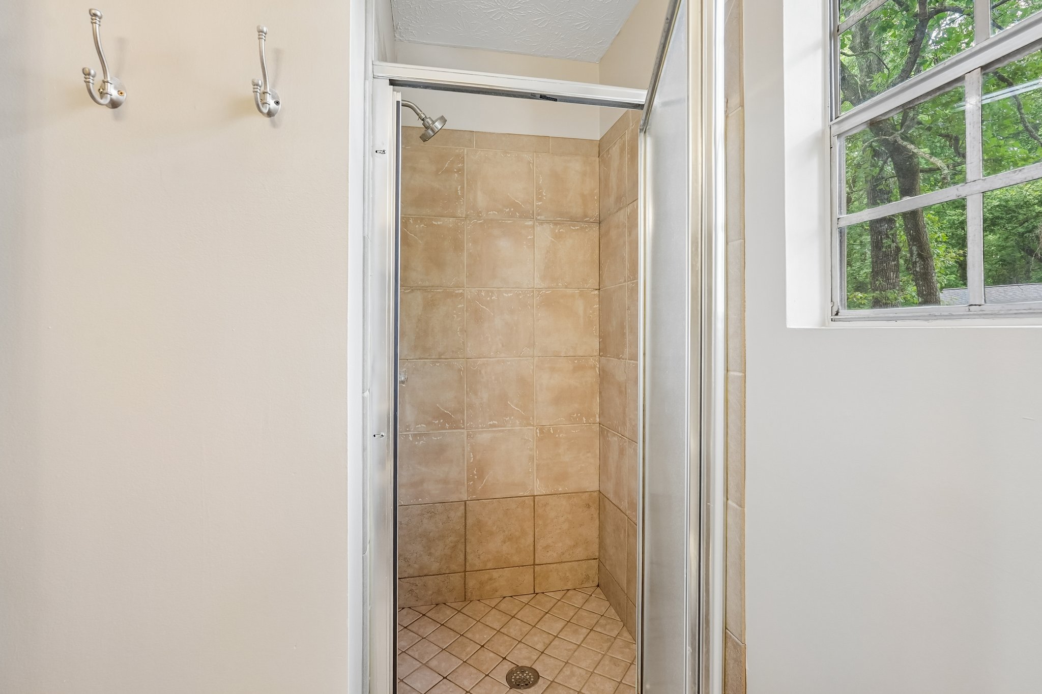 Valley Ridge Dr-S1308-026.jpg