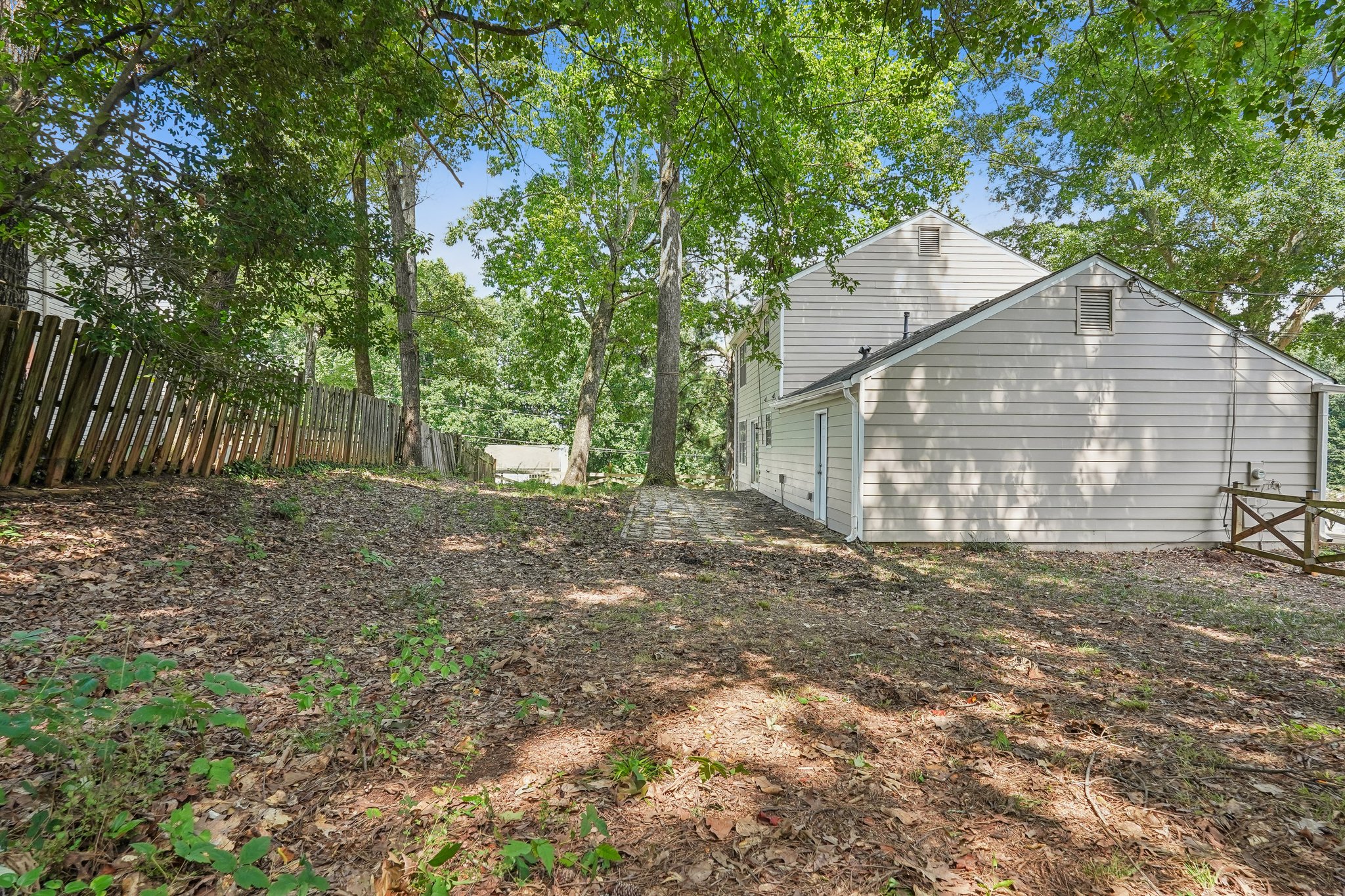 Valley Ridge Dr-S1308-045.jpg