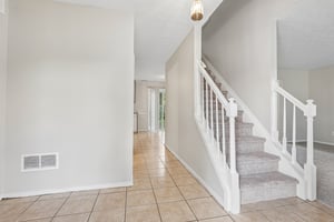 Valley Ridge Dr-S1308-007.jpg