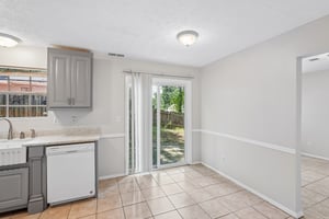 Valley Ridge Dr-S1308-015.jpg