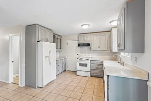 Valley Ridge Dr-S1308-017.jpg