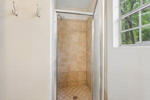 Valley Ridge Dr-S1308-026.jpg