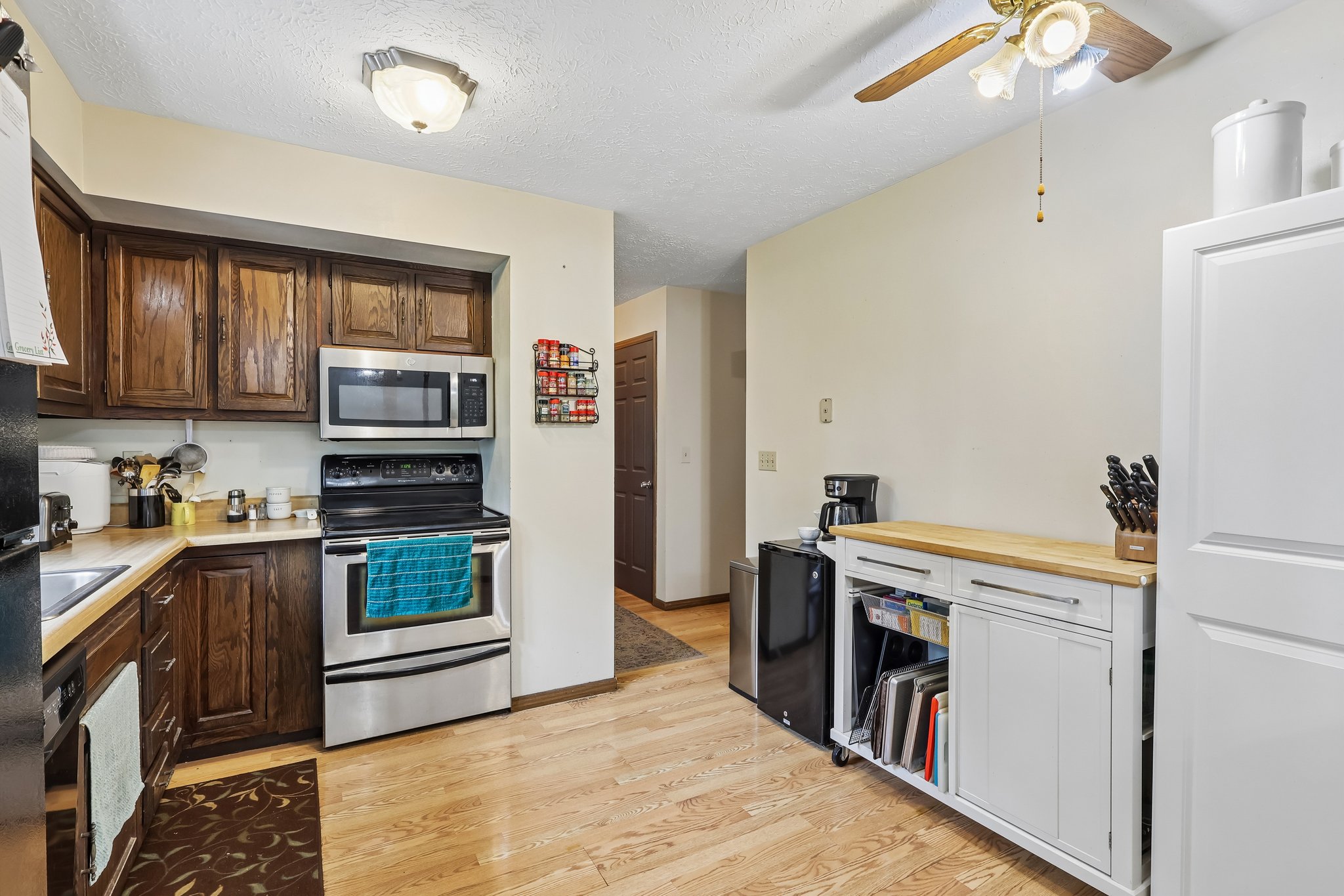 Alger Rd-S2406-011.jpg