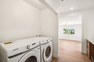 Primary Suite | Laundry Closet