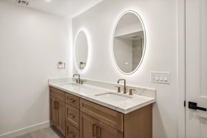 Primary Suite | Bathroom #1