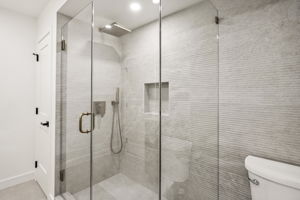 Primary Suite | Bathroom #1