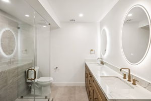 Primary Suite | Bathroom #1