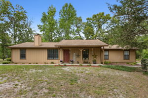 Welcome to 4702 Petunia Ave