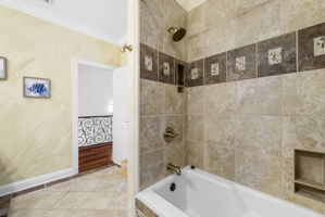  Photo 46