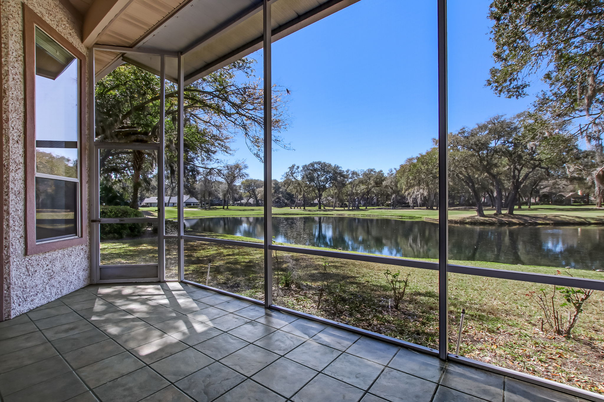 Screened-in Porch