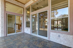 Screened-in Porch