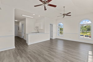 4703 Wild Iris Dr, Myrtle Beach, SC 29577, USA Photo 6