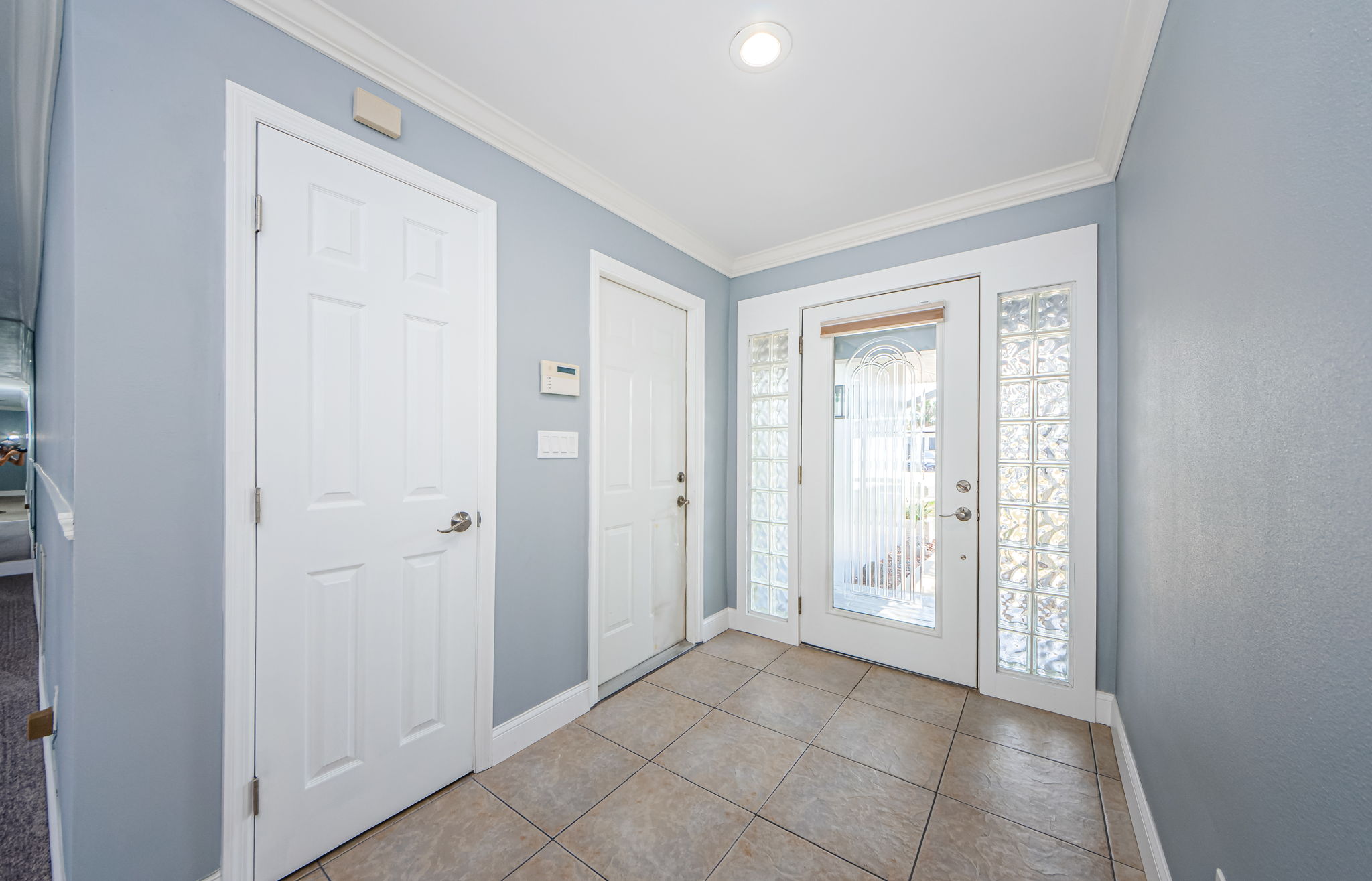 Foyer 1
