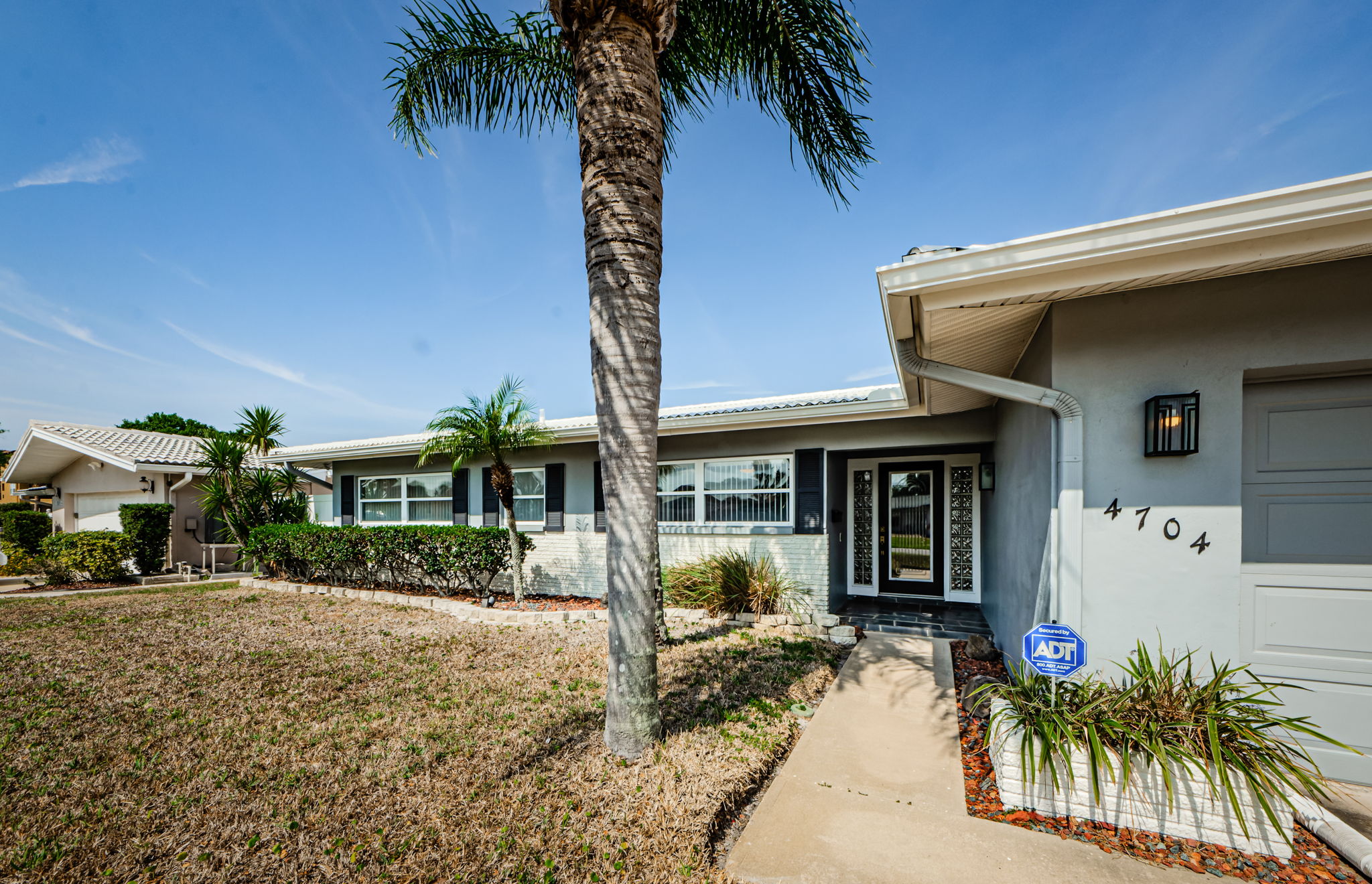 Front Exterior 5