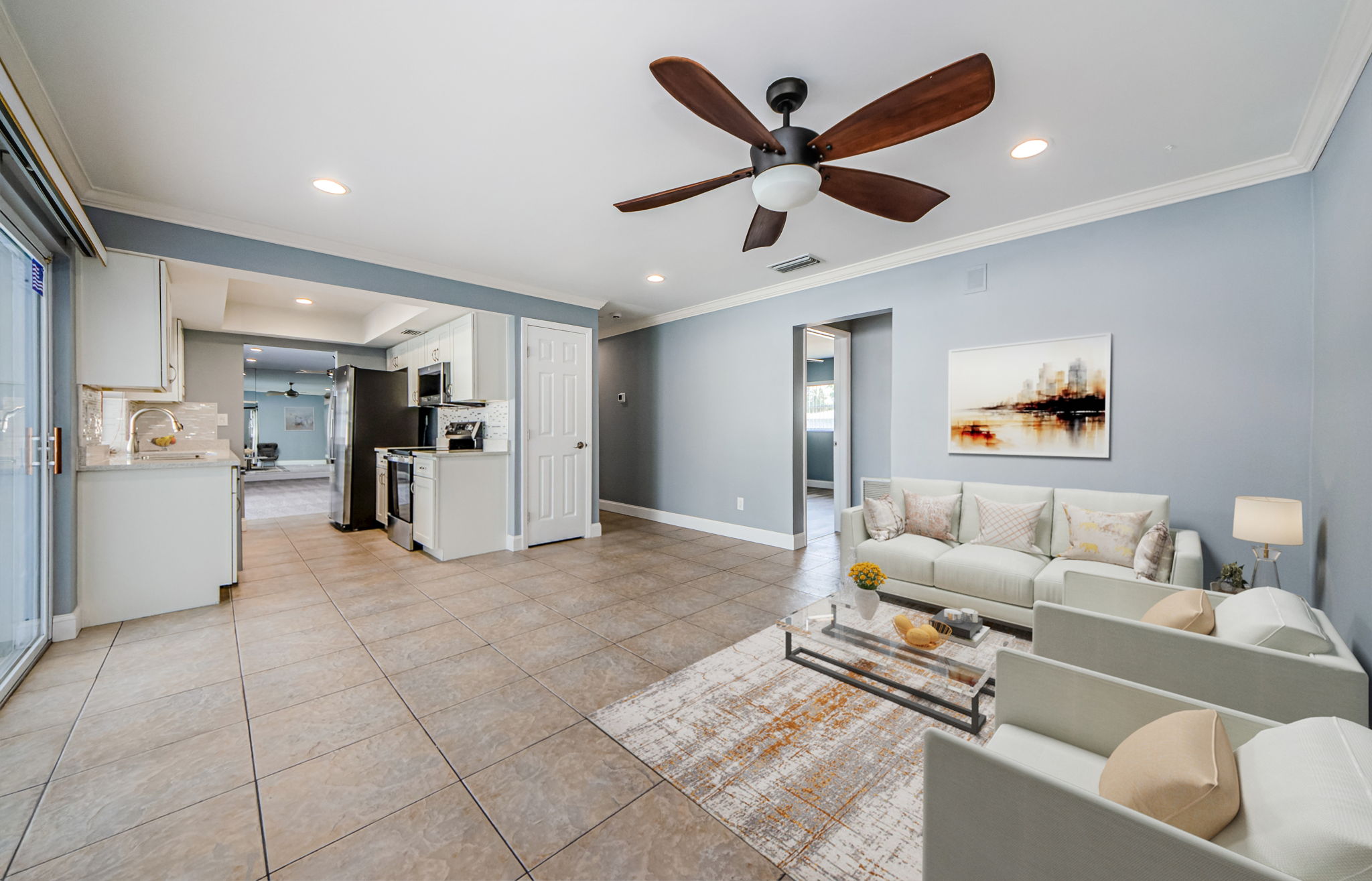 Family Room 3-vs