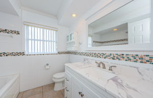 Bathroom 2a