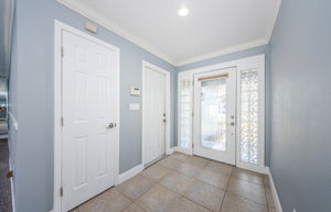 Foyer 1