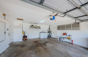 Garage 2