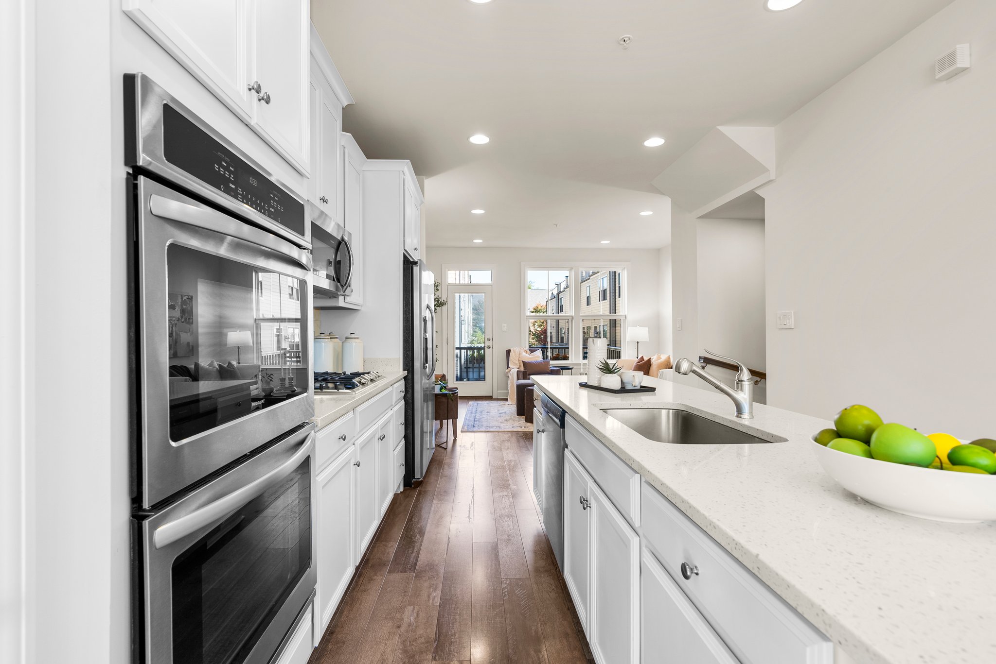 Double wall oven and quartz counters